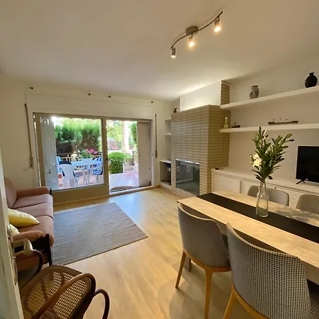 Mediterranean Escape Apartment *