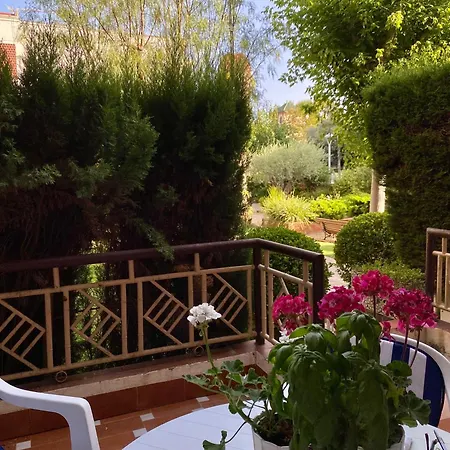 Mediterranean Escape Apartment *